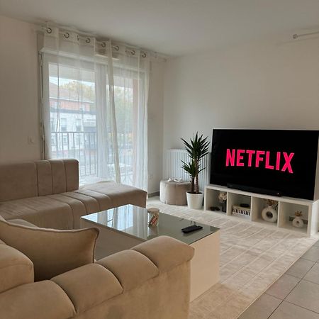 Superbe Appartement - Near Paris Corbeil-Essonnes Ngoại thất bức ảnh