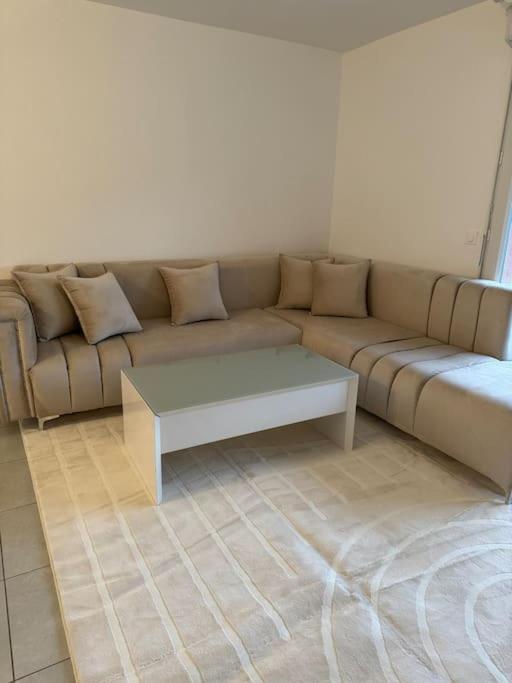 Superbe Appartement - Near Paris Corbeil-Essonnes Ngoại thất bức ảnh